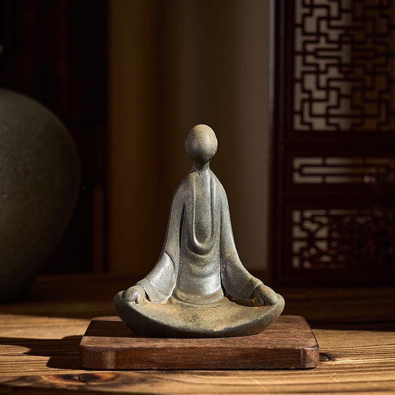 Buddha Stones Handmade Sitting Formless Buddha Iron Powder Rust Cast Resin Statue Decoration