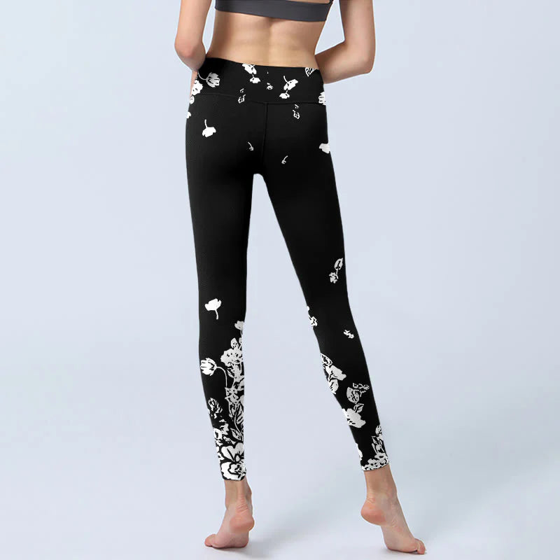 Buddha Stones Black Scattered Petals Print Gym Leggings Women's Yoga Pants