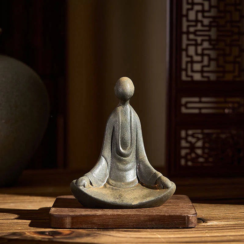 Buddha Stones Handmade Sitting Formless Buddha Iron Powder Rust Cast Resin Statue Decoration