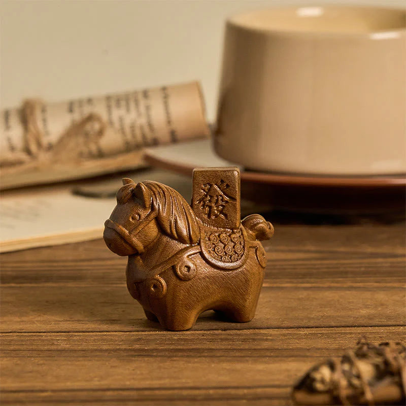 Buddha Stones Year of the Horse Get rich Green Sandalwood Small Leaf Red Sandalwood Linden Wood Animals Positive Decoration