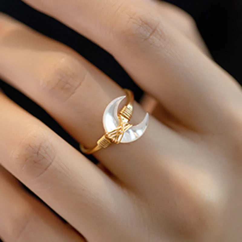 Buddha Stones Natural Tridacna Stone Moon 14K Gold Blessing Ring