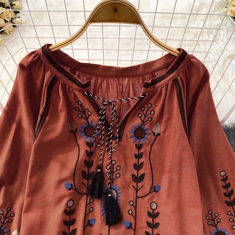 Buddha Stones Casual Embroidery Flower Leaf Pattern Women's Cotton Linen Round Neck T-shirt