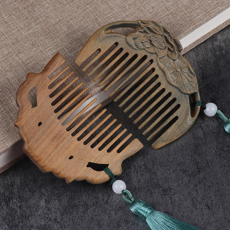 Buddha Stones Green Sandalwood Fox Peony Flower Lotus Engraved Cure Tassel Comb
