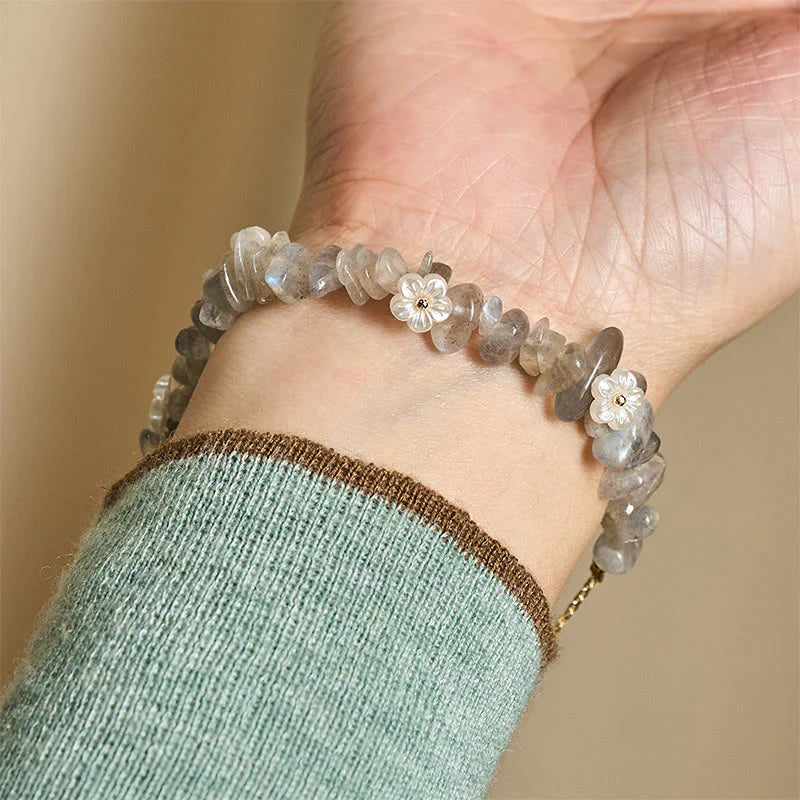 Buddha Stones Irregular Crystal Flower Design Amethyst White Crystal Balance Bracelet
