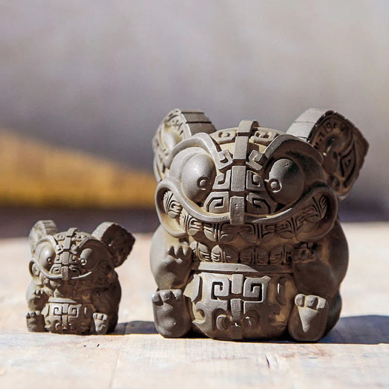 Buddha Stones Handmade Gold Swallowing Beast Iron Powder Rust Cast Resin Statue Home Decoration