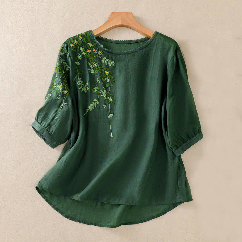 Buddha Stones Retro Embroidery Floral Pattern Short Sleeve Crew Neck Women's Shirt