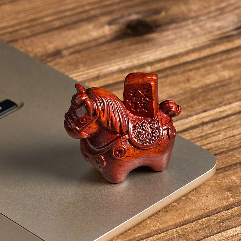 Buddha Stones Year of the Horse Get rich Green Sandalwood Small Leaf Red Sandalwood Linden Wood Animals Positive Decoration