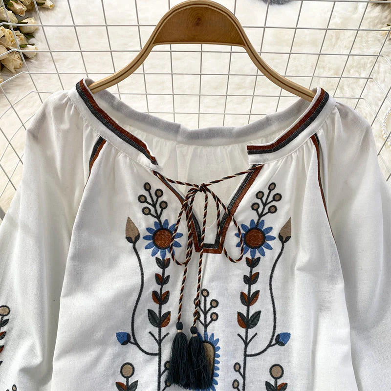 Buddha Stones Casual Embroidery Flower Leaf Pattern Women's Cotton Linen Round Neck T-shirt
