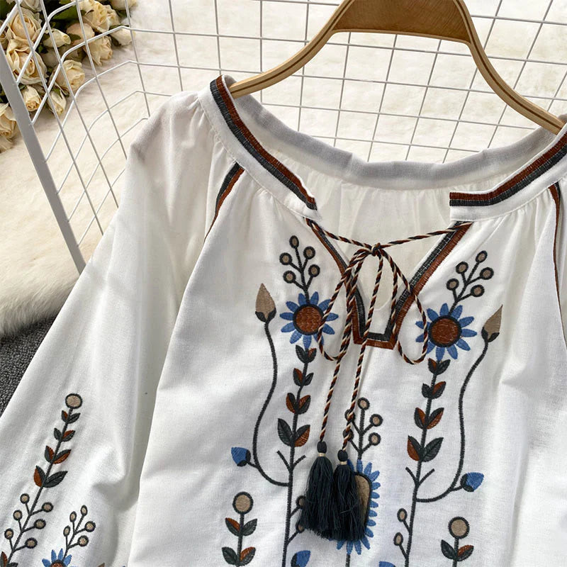 Buddha Stones Casual Embroidery Flower Leaf Pattern Women's Cotton Linen Round Neck T-shirt