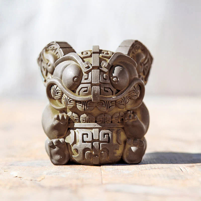 Buddha Stones Handmade Gold Swallowing Beast Iron Powder Rust Cast Resin Statue Home Decoration