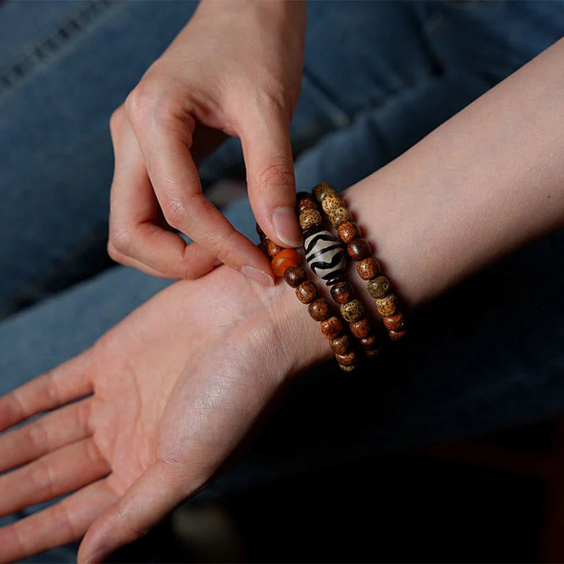 Buddha Stones Tibetan Bodhi Seed Amber Dzi Bead Agate Zakiram Goddess of Wealth Beads Triple Wrap Bracelet