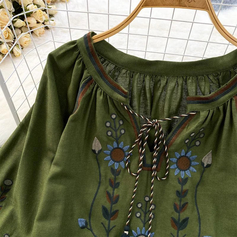 Buddha Stones Casual Embroidery Flower Leaf Pattern Women's Cotton Linen Round Neck T-shirt