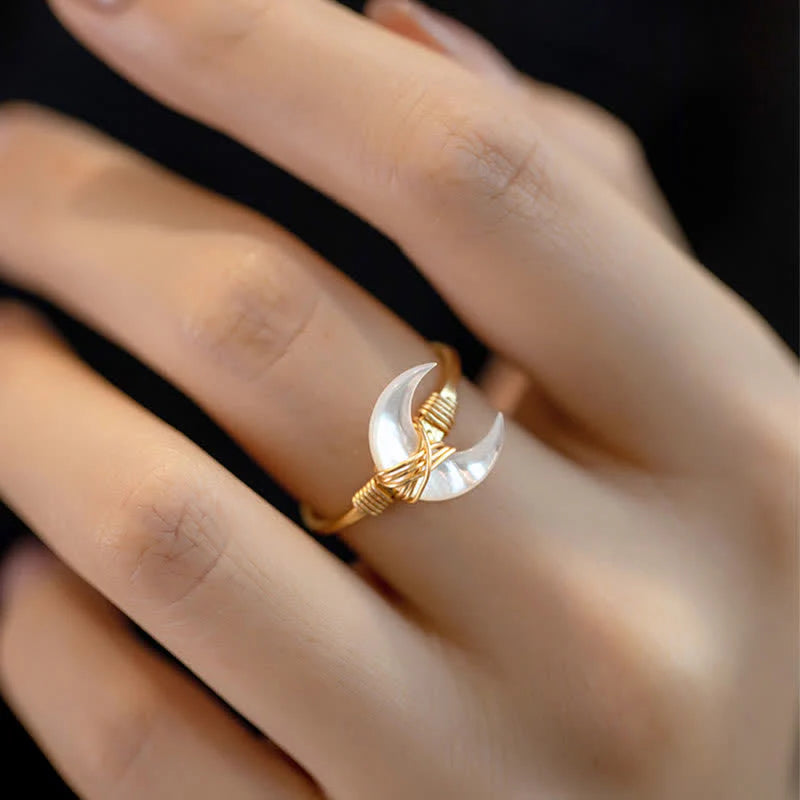 Buddha Stones Natural Tridacna Stone Moon 14K Gold Blessing Ring