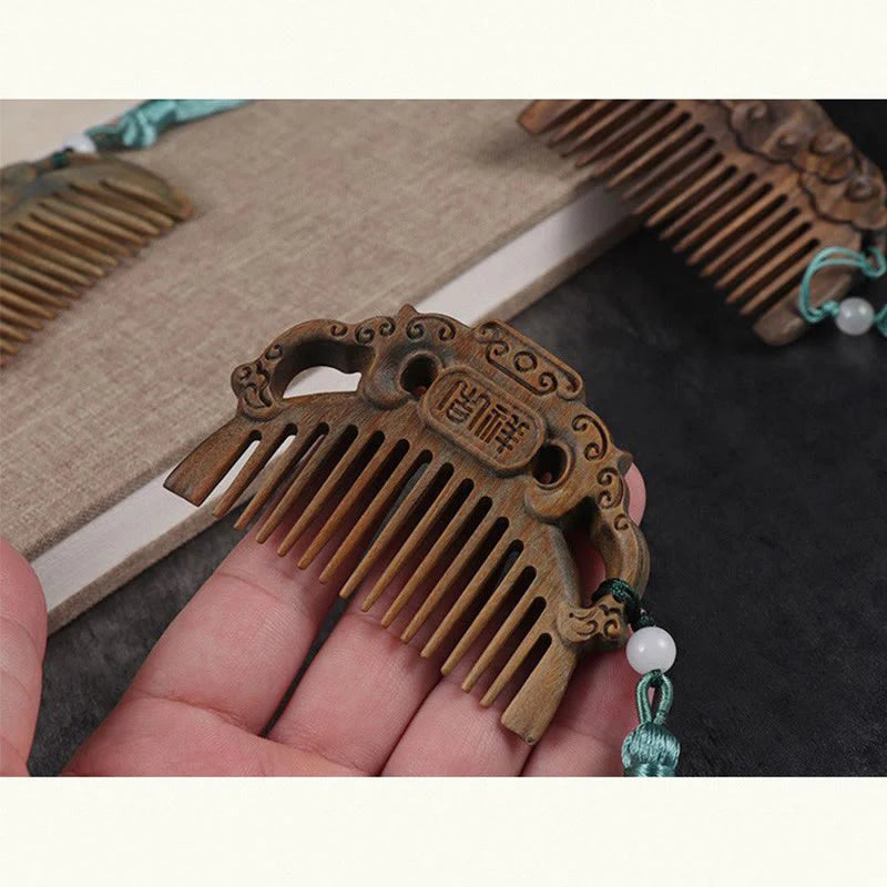 Buddha Stones Green Sandalwood Fox Peony Flower Lotus Engraved Cure Tassel Comb