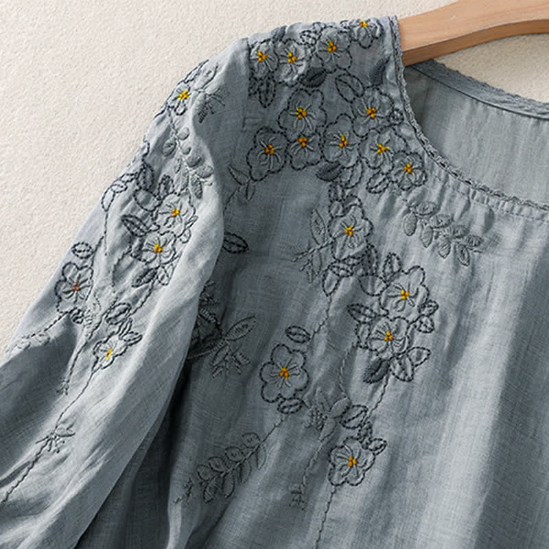 Buddha Stones Retro Embroidery Floral Pattern Short Sleeve Crew Neck Women's Shirt