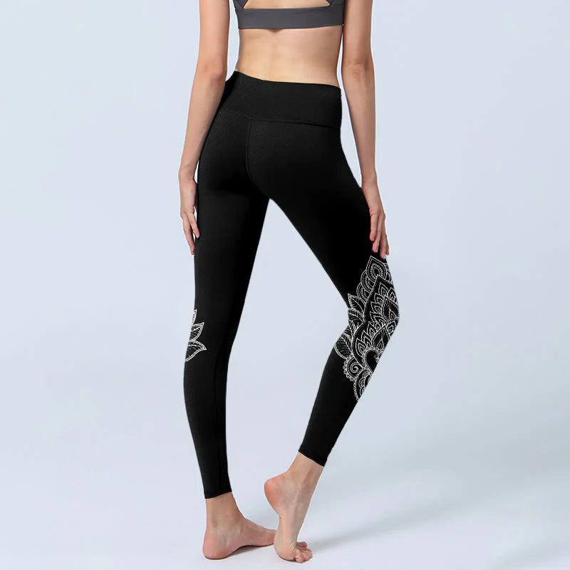 Buddha Stones Heart-shaped Petals Flowers Print Gym Leggings Women's Yoga Pants