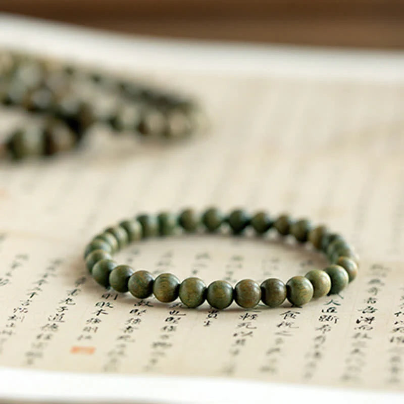 Buddha Stones Tibetan Green Sandalwood Soothing Cure Bracelet (Extra 35% Off | USE CODE: FS35)
