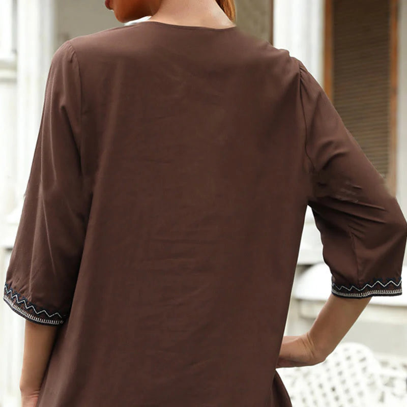 Buddha Stones Spring Casual Plain Embroidery Floral Pattern Design Three Quarter Sleeve V-neck Women's T-Shirt